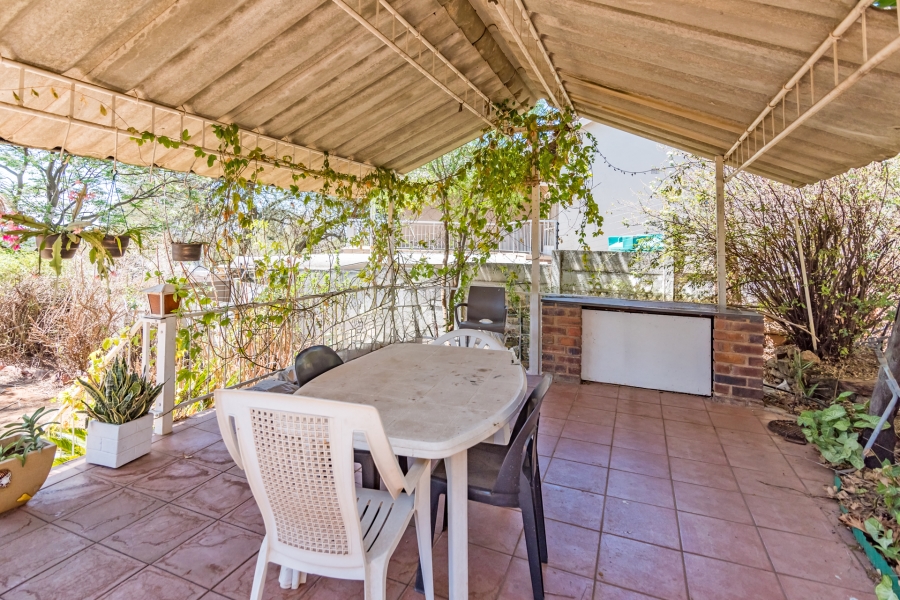 4 Bedroom Property for Sale in Kenmare Gauteng