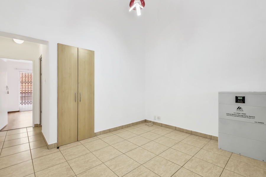 1 Bedroom Property for Sale in Linden Gauteng
