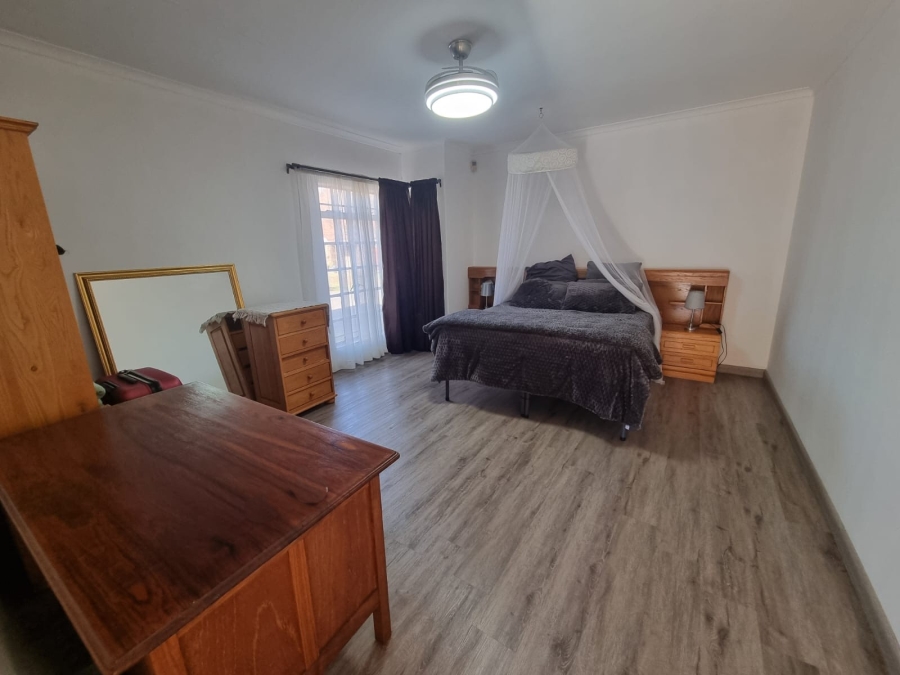 3 Bedroom Property for Sale in Three Rivers Proper Gauteng