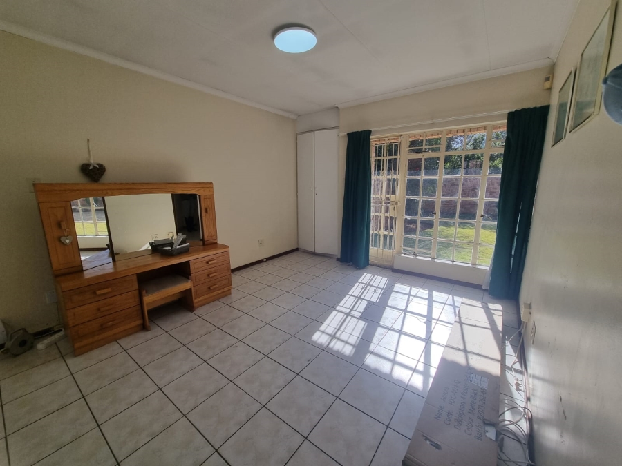 3 Bedroom Property for Sale in Three Rivers Proper Gauteng