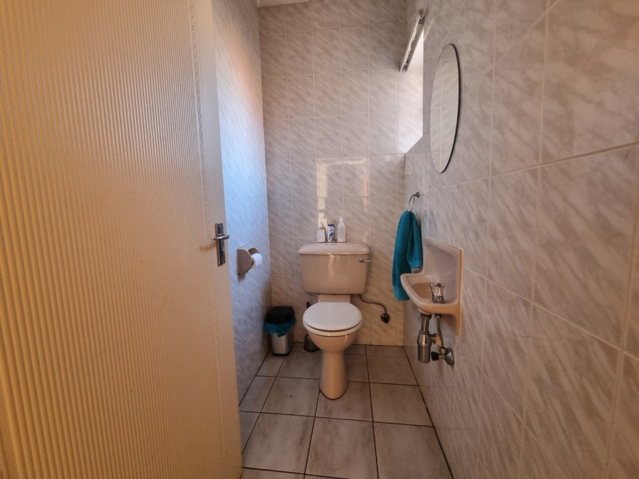 3 Bedroom Property for Sale in Three Rivers Proper Gauteng