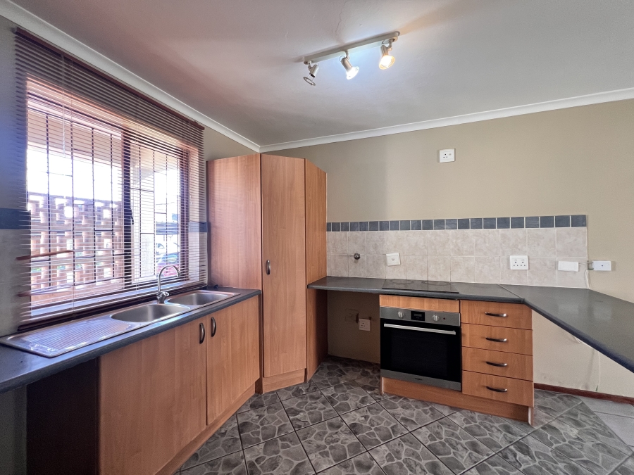 To Let 2 Bedroom Property for Rent in Carlswald Gauteng