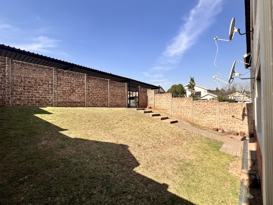 To Let 2 Bedroom Property for Rent in Carlswald Gauteng