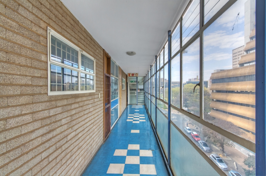 1 Bedroom Property for Sale in Braamfontein Gauteng