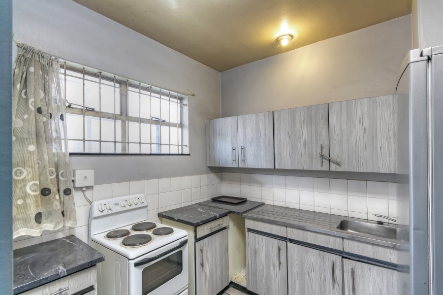 1 Bedroom Property for Sale in Braamfontein Gauteng