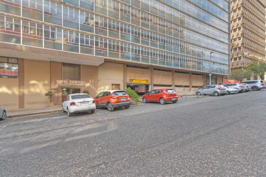 1 Bedroom Property for Sale in Braamfontein Gauteng