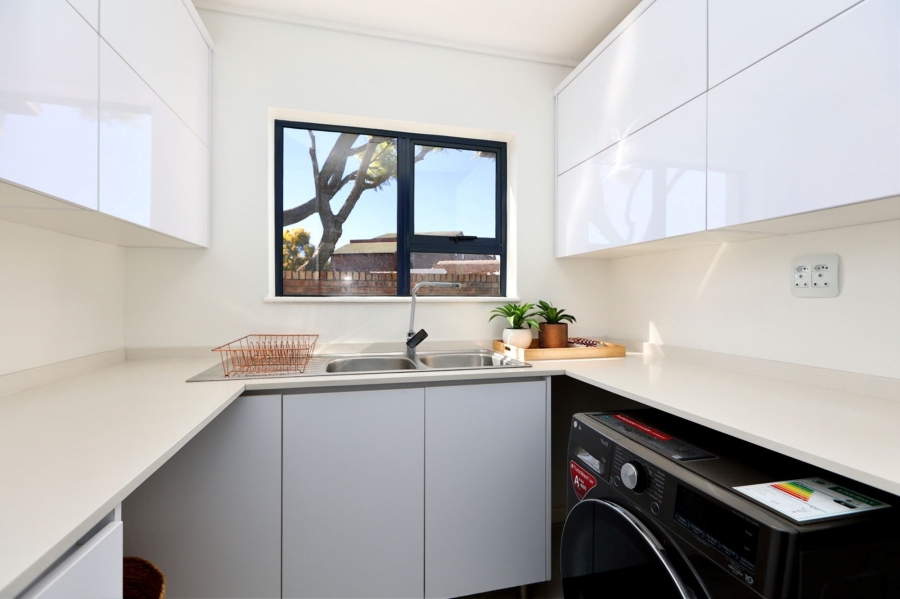 4 Bedroom Property for Sale in North Riding Gauteng
