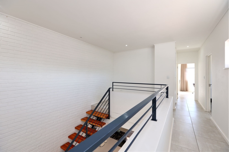 4 Bedroom Property for Sale in North Riding Gauteng
