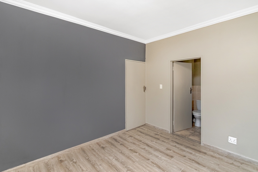 3 Bedroom Property for Sale in Grand Central Gauteng