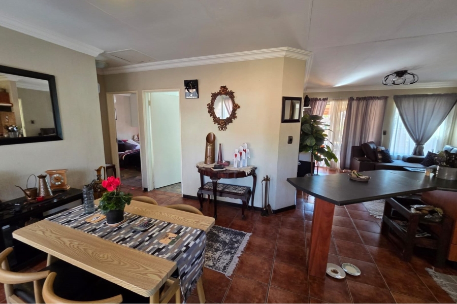 2 Bedroom Property for Sale in Amberfield Gauteng