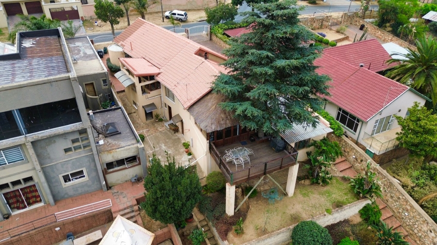 5 Bedroom Property for Sale in Oakdene Gauteng