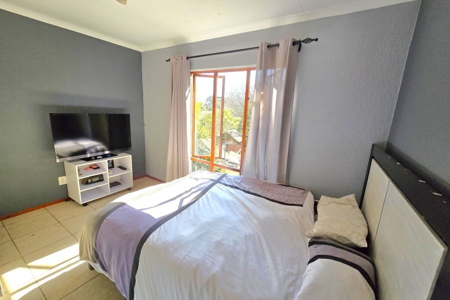 3 Bedroom Property for Sale in Woodhill Estate Gauteng