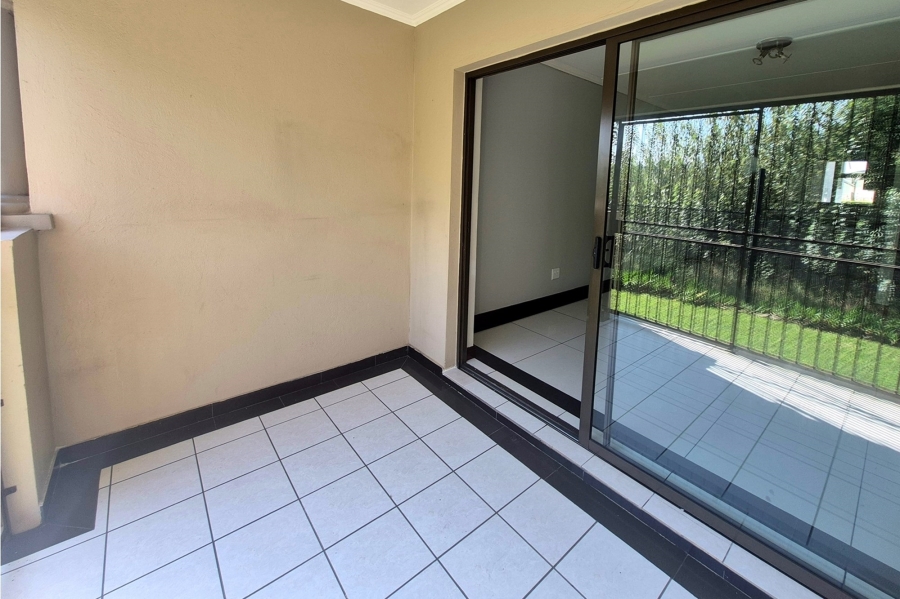 To Let 2 Bedroom Property for Rent in Noordwyk Gauteng