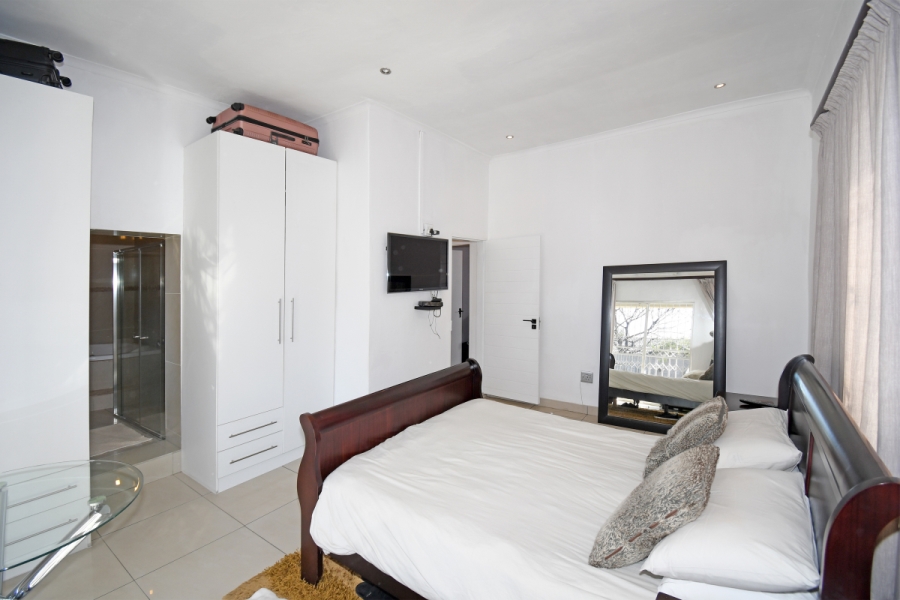 3 Bedroom Property for Sale in Edenvale Central Gauteng