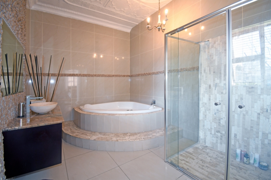 3 Bedroom Property for Sale in Edenvale Central Gauteng
