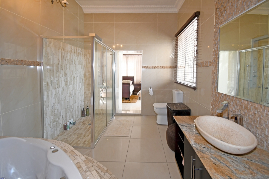 3 Bedroom Property for Sale in Edenvale Central Gauteng