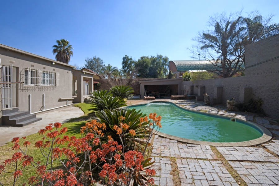 3 Bedroom Property for Sale in Edenvale Central Gauteng