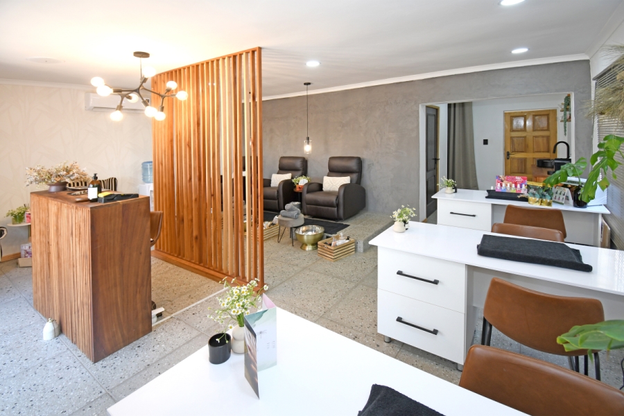 3 Bedroom Property for Sale in Edenvale Central Gauteng