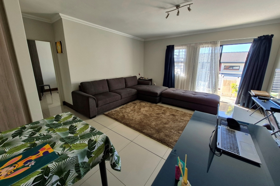2 Bedroom Property for Sale in Crowthorne AH Gauteng