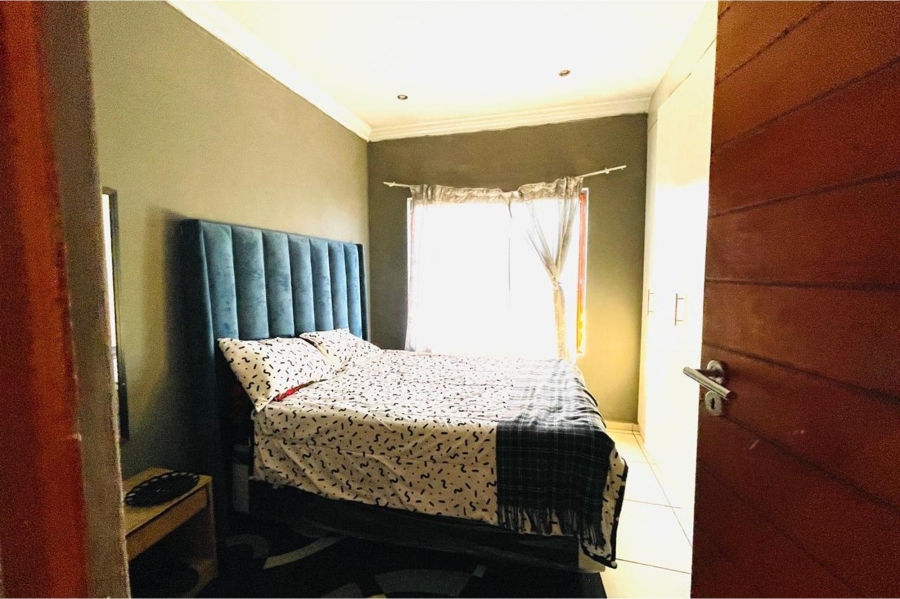 To Let 3 Bedroom Property for Rent in Thatchfield Estate Gauteng
