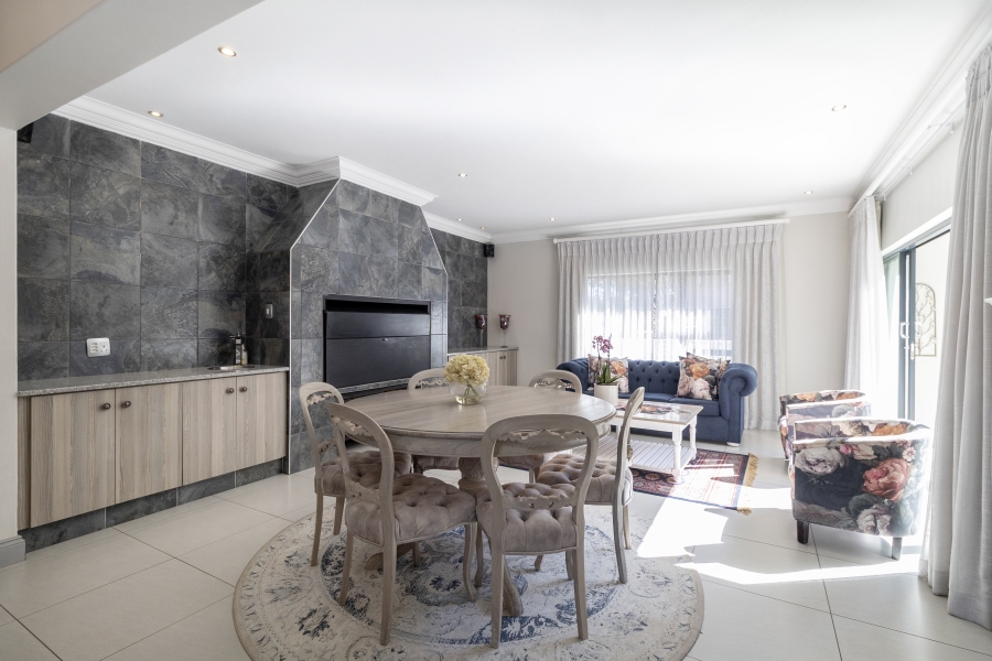 4 Bedroom Property for Sale in Sterrewag Gauteng