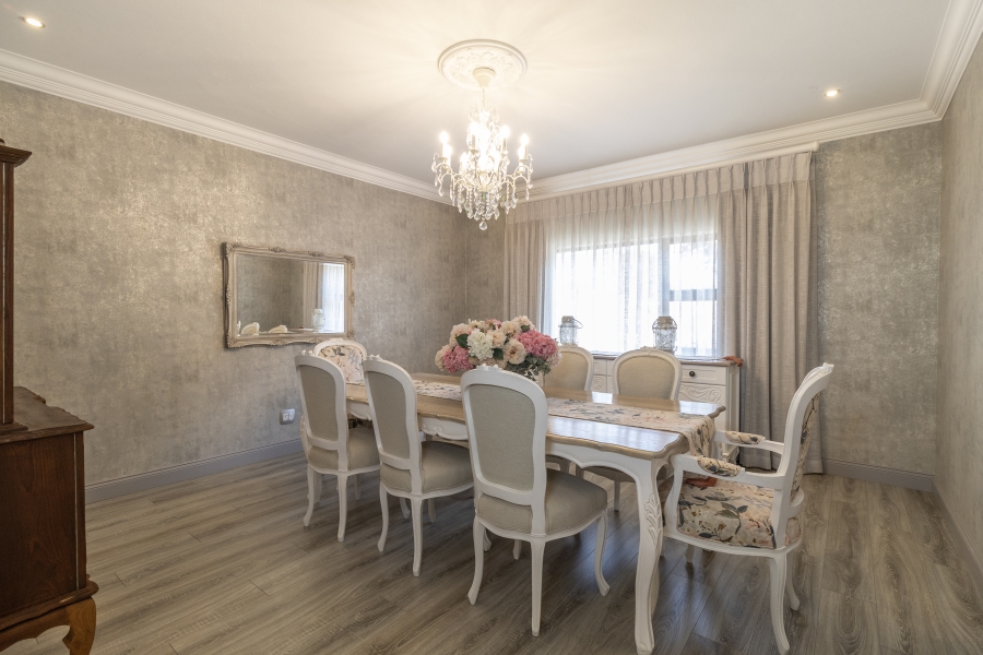 4 Bedroom Property for Sale in Sterrewag Gauteng