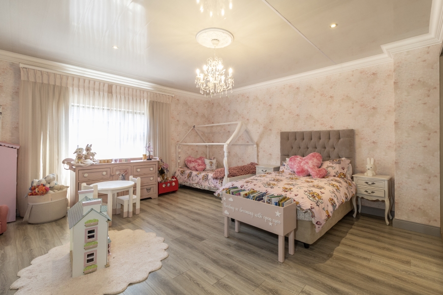 4 Bedroom Property for Sale in Sterrewag Gauteng