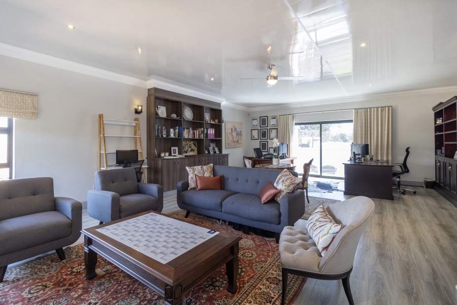 4 Bedroom Property for Sale in Sterrewag Gauteng