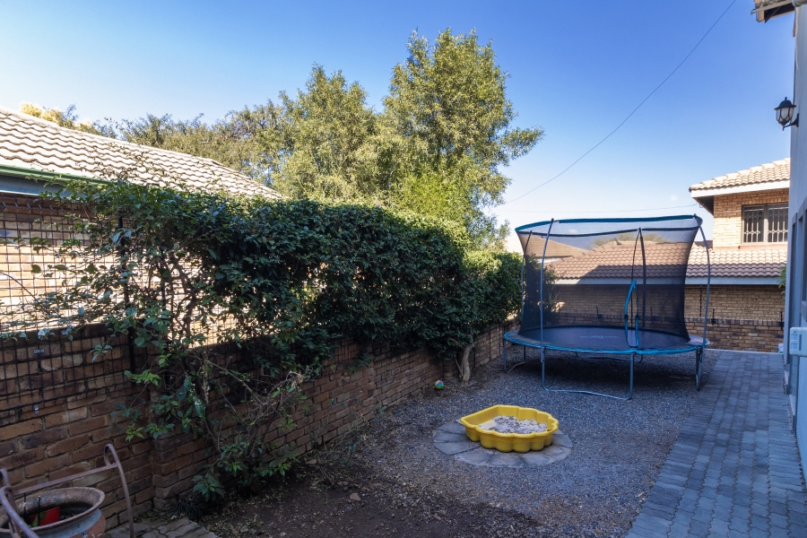 4 Bedroom Property for Sale in Sterrewag Gauteng
