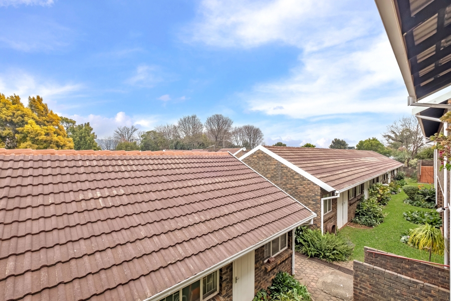 1 Bedroom Property for Sale in Linden Gauteng