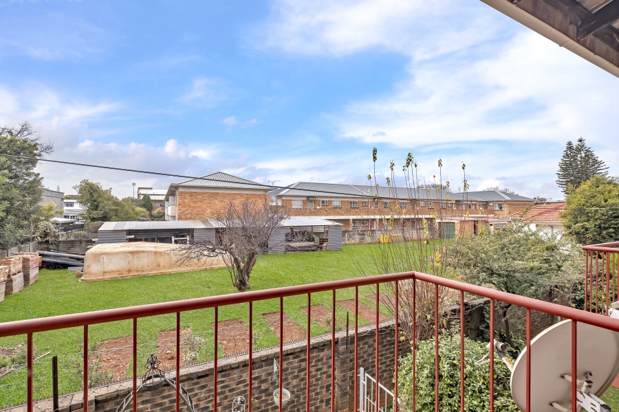 1 Bedroom Property for Sale in Linden Gauteng