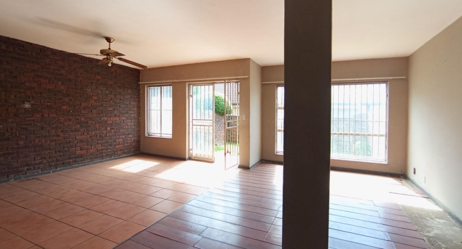 3 Bedroom Property for Sale in Hermanstad Gauteng