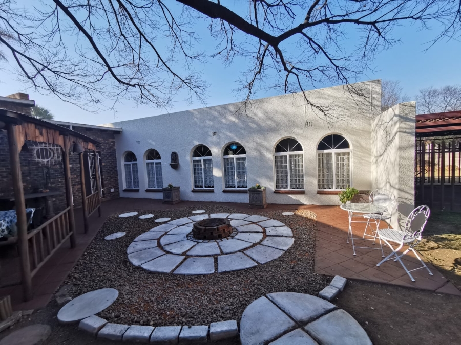 3 Bedroom Property for Sale in Brackenhurst Gauteng