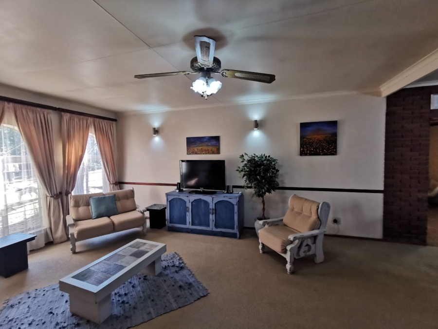 3 Bedroom Property for Sale in Brackenhurst Gauteng