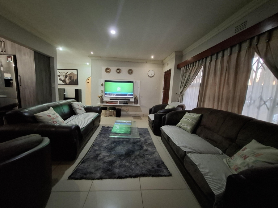 4 Bedroom Property for Sale in Krugersrus Gauteng