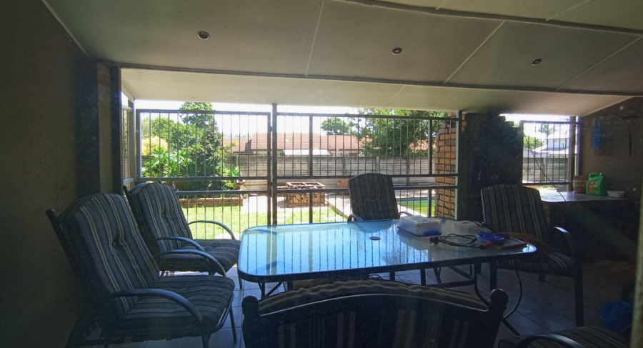 3 Bedroom Property for Sale in Pretoria Gardens Gauteng