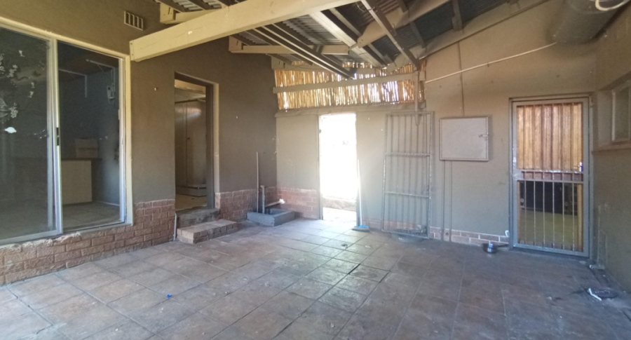 3 Bedroom Property for Sale in Pretoria Gardens Gauteng