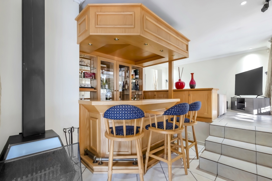5 Bedroom Property for Sale in Ferndale Gauteng