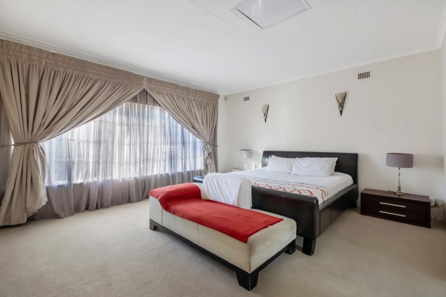 5 Bedroom Property for Sale in Ferndale Gauteng