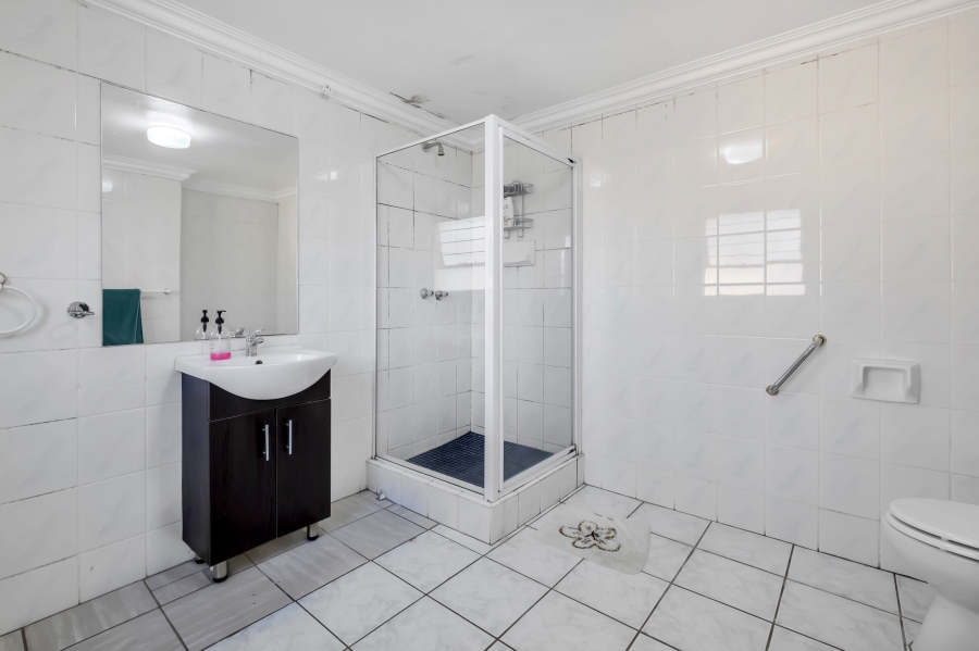 5 Bedroom Property for Sale in Ferndale Gauteng
