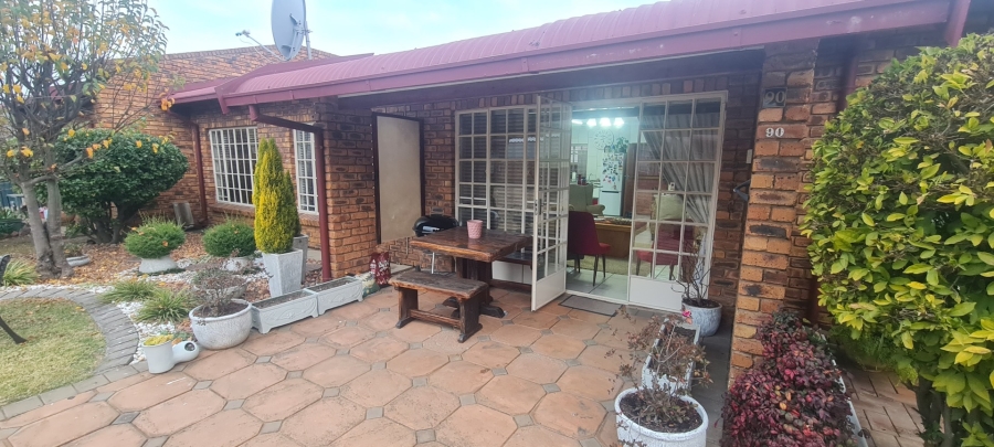 2 Bedroom Property for Sale in Sunair Park Gauteng