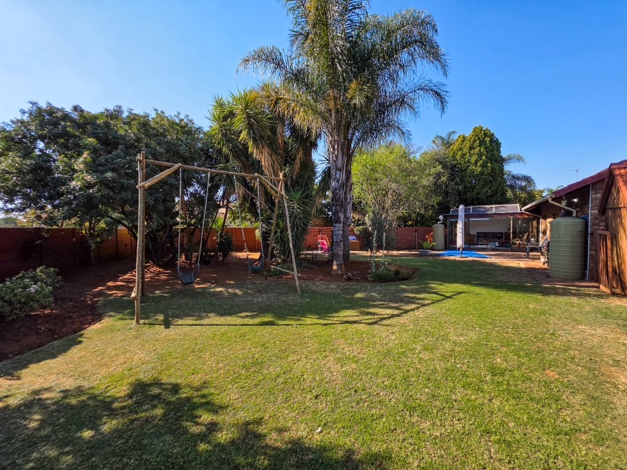 3 Bedroom Property for Sale in Faerie Glen Gauteng