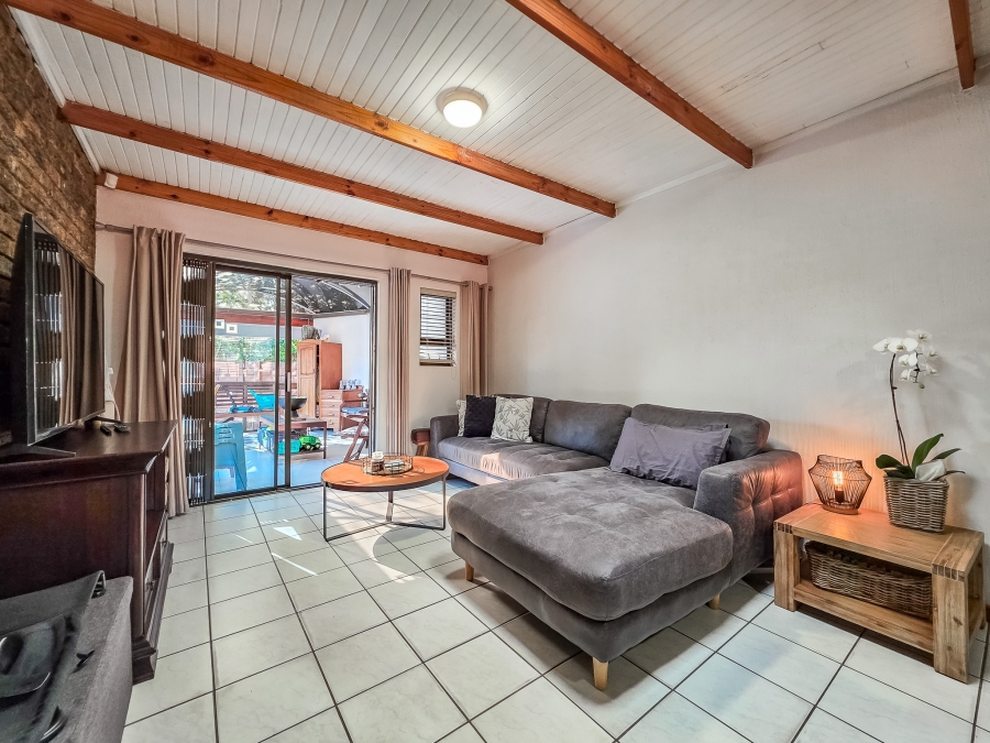 3 Bedroom Property for Sale in Faerie Glen Gauteng