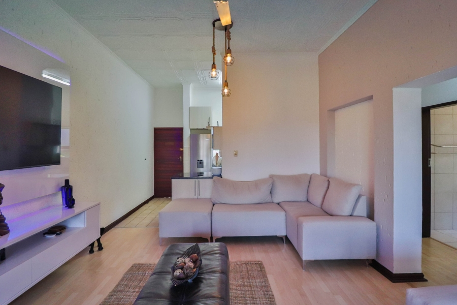 2 Bedroom Property for Sale in Glenvista Gauteng