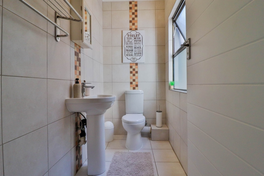 2 Bedroom Property for Sale in Glenvista Gauteng