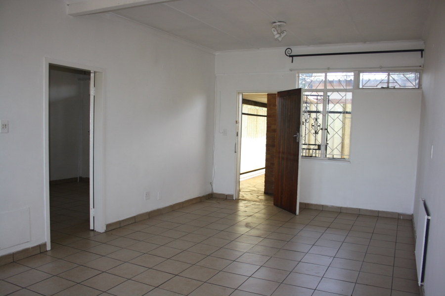 1 Bedroom Property for Sale in Birchleigh Gauteng