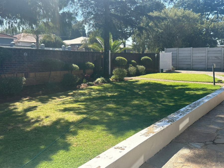 To Let 3 Bedroom Property for Rent in Discovery Gauteng