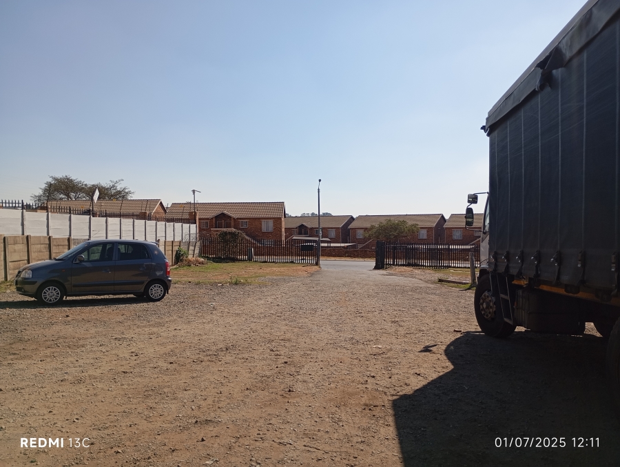 To Let 4 Bedroom Property for Rent in Chloorkop Gauteng