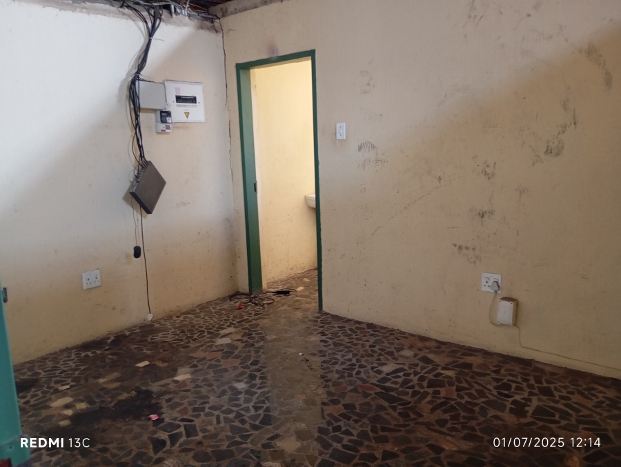 To Let 4 Bedroom Property for Rent in Chloorkop Gauteng