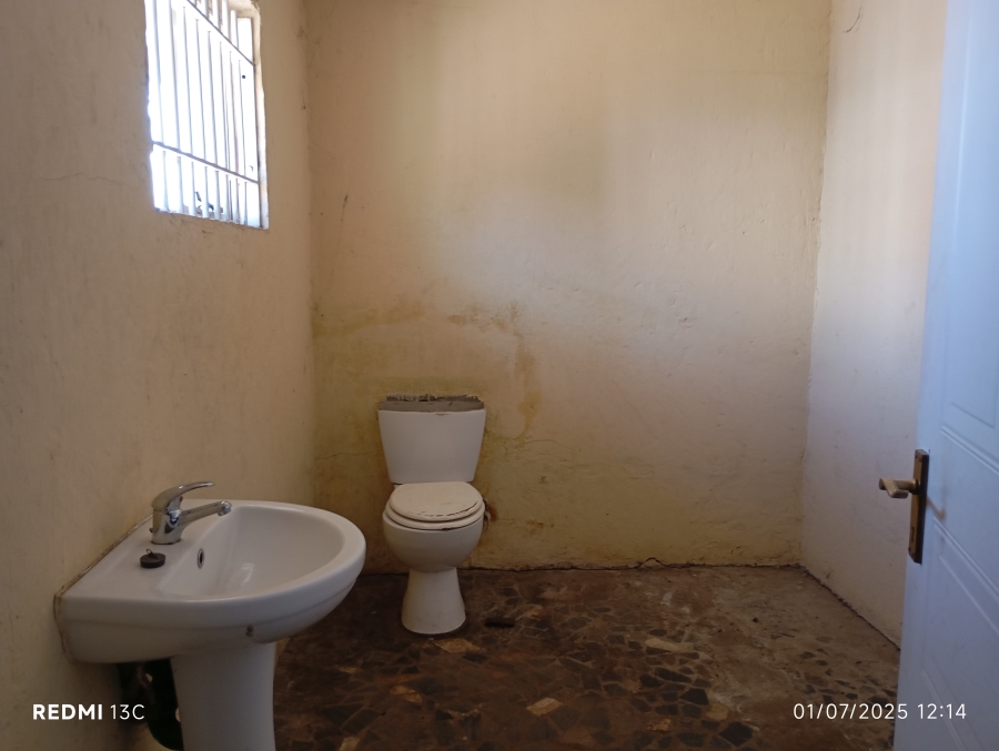 To Let 4 Bedroom Property for Rent in Chloorkop Gauteng